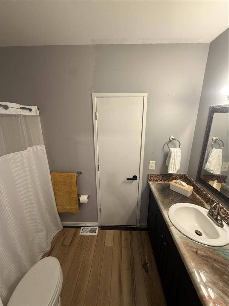 Private suite avail