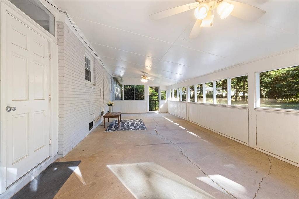 Great house! 1 mi to I-40& NC State