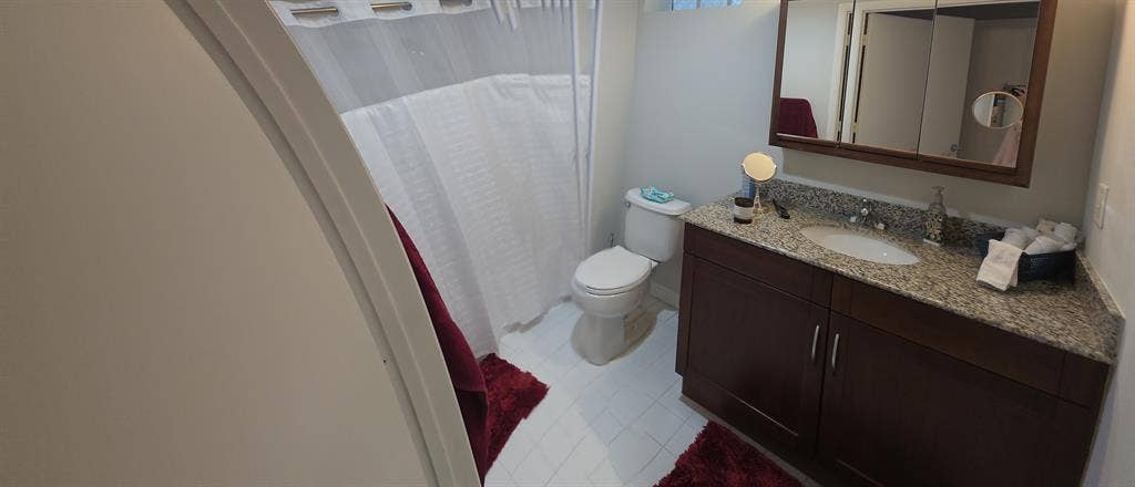 ✨ Furnished Room in Dadeland