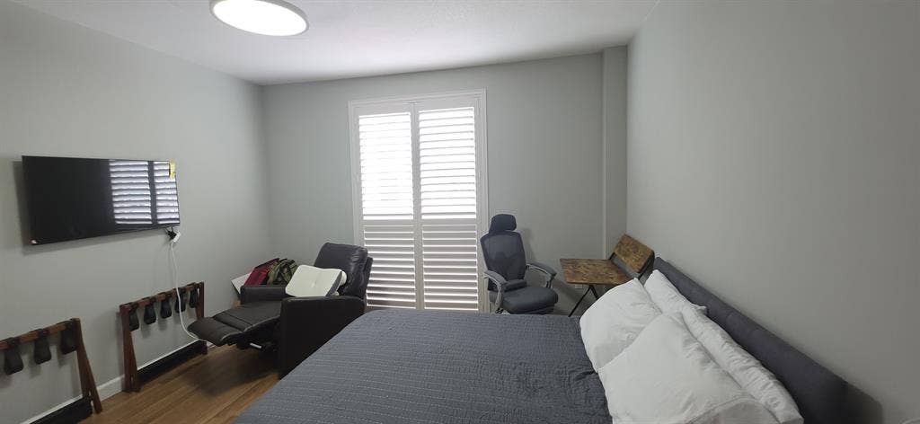 ✨ Furnished Room in Dadeland