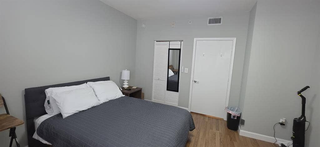✨ Furnished Room in Dadeland