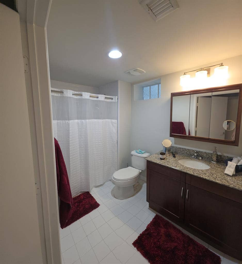 ✨ Furnished Room in Dadeland