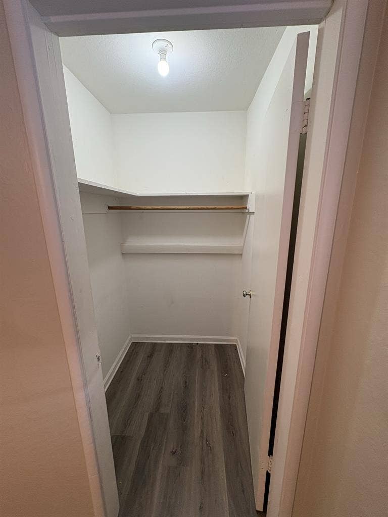 3 bedroom 2 bath duplex near midton