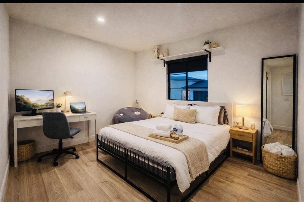 2BR in Downtown LA | Steps to Echo