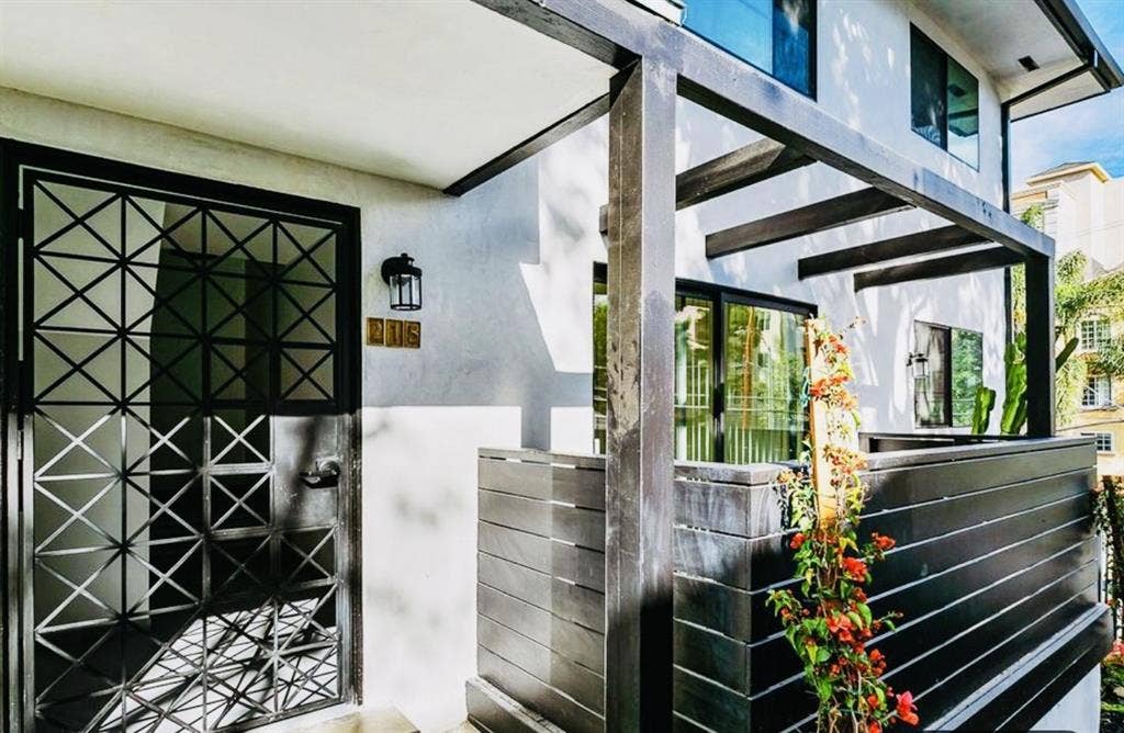 2BR in Downtown LA | Steps to Echo