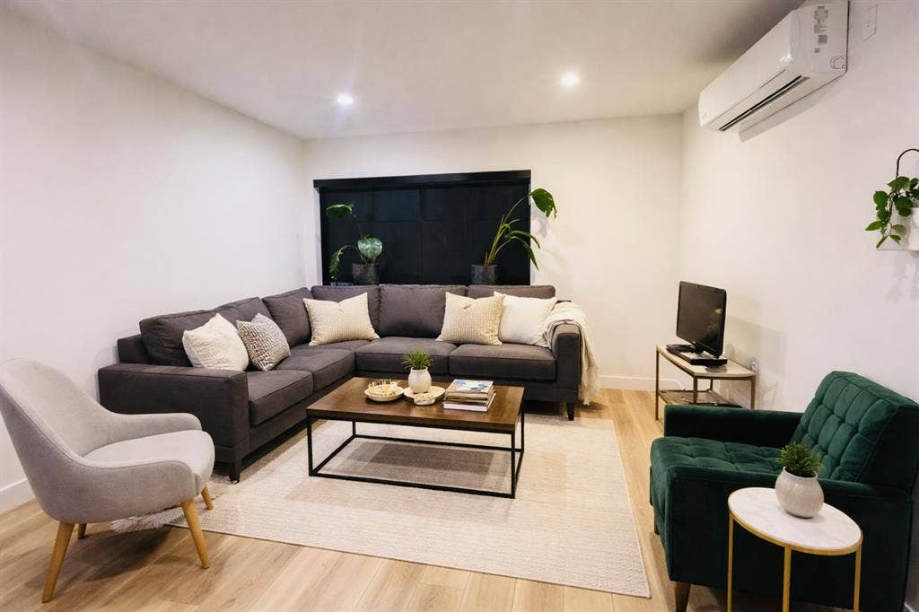 2BR in Downtown LA | Steps to Echo