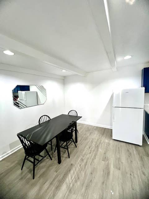 Room for Rent with shared bathroom