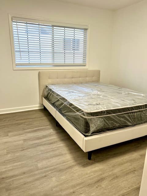 Room for Rent with shared bathroom