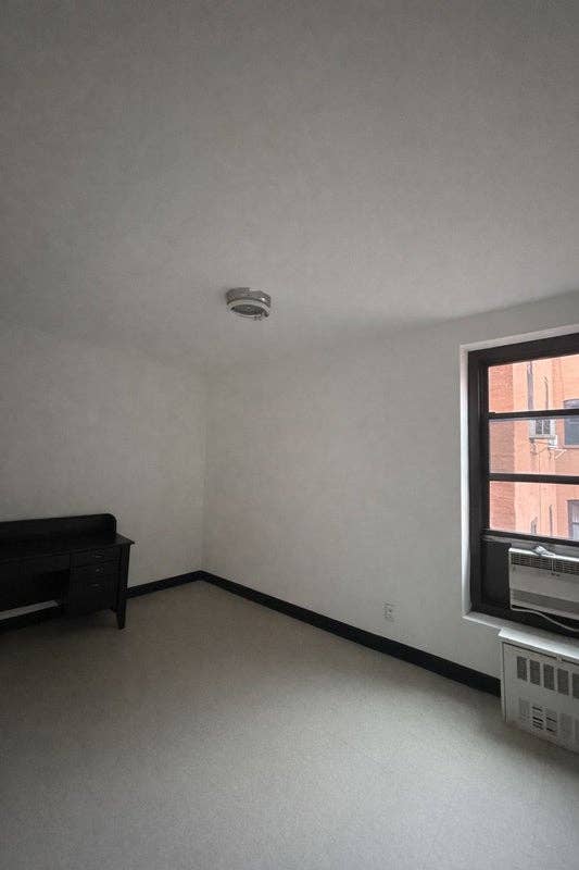 Room in Upper Westside Manhattan