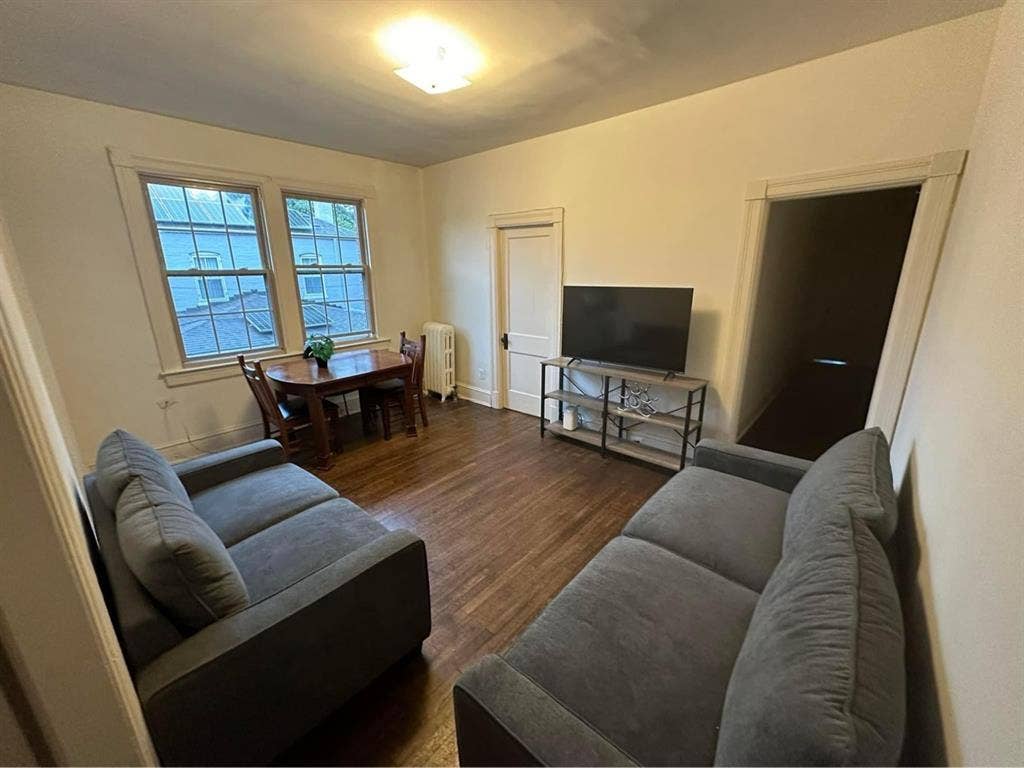 A spacious 1bedroom 1bathroom
