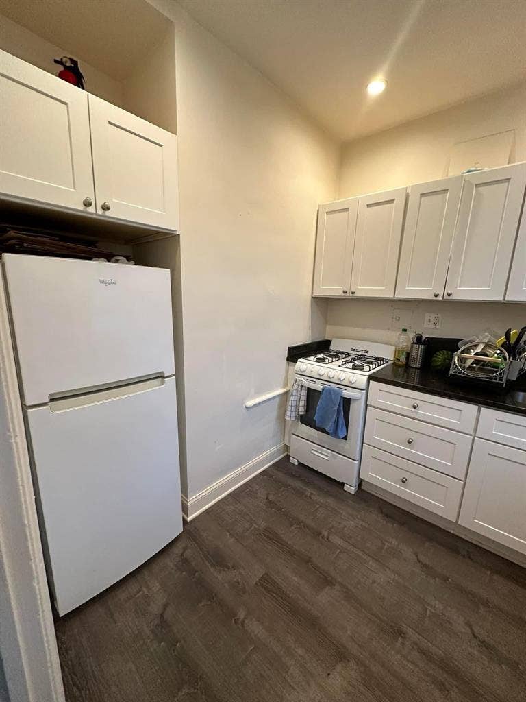 A spacious 1bedroom 1bathroom