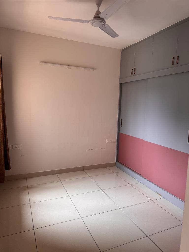 Looking for a Male Flatmates