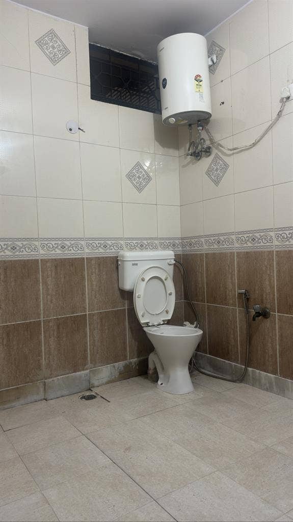 Fully Furnished Rooms