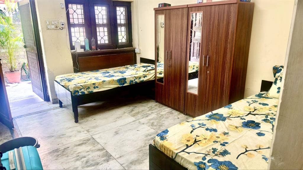 Fully Furnished Rooms