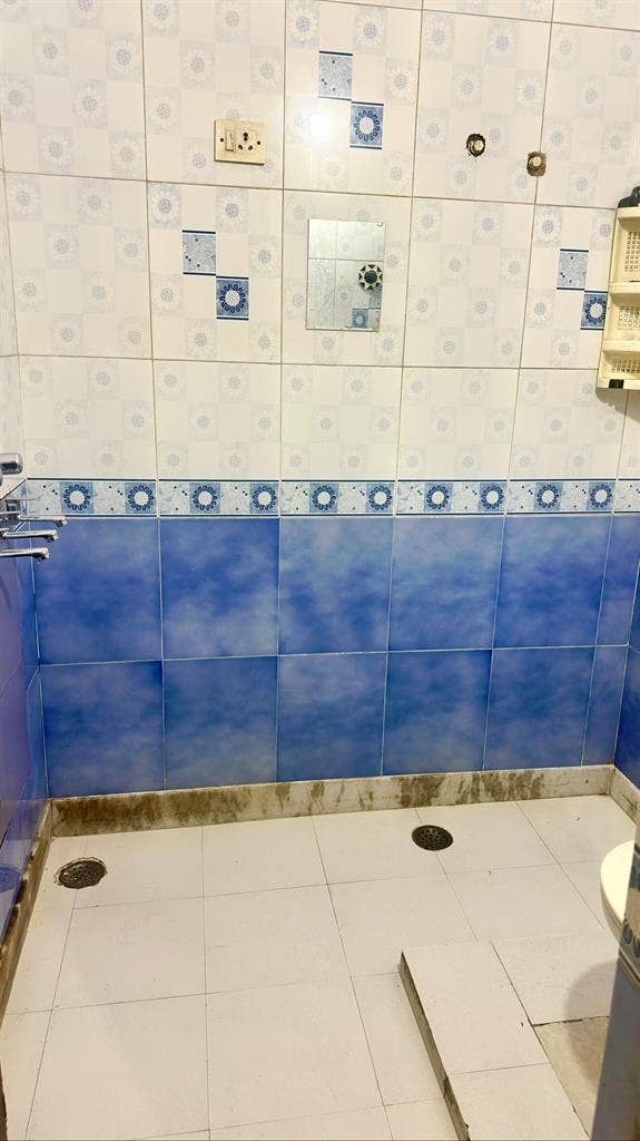 Fully Furnished Rooms