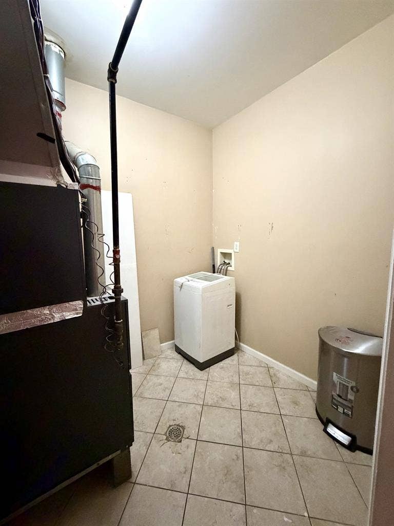 Room for rent- Newark Ave JSQ