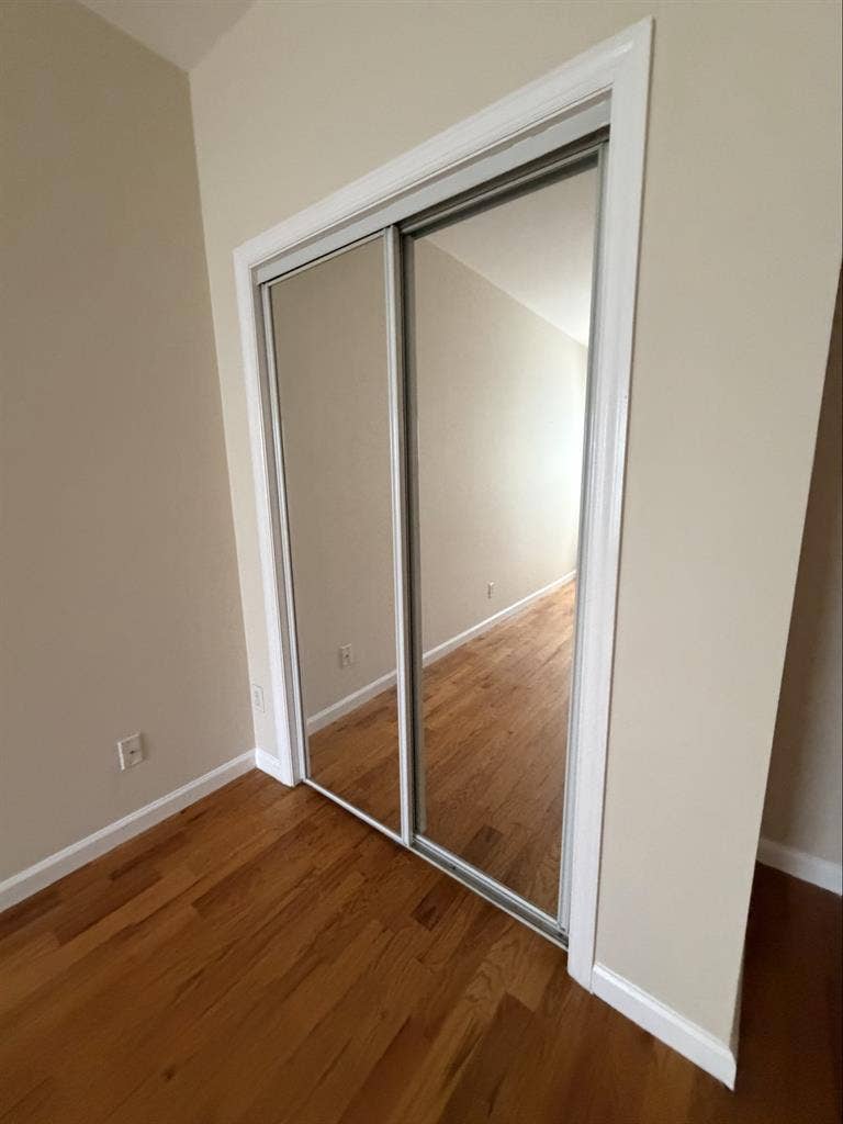 Room for rent- Newark Ave JSQ