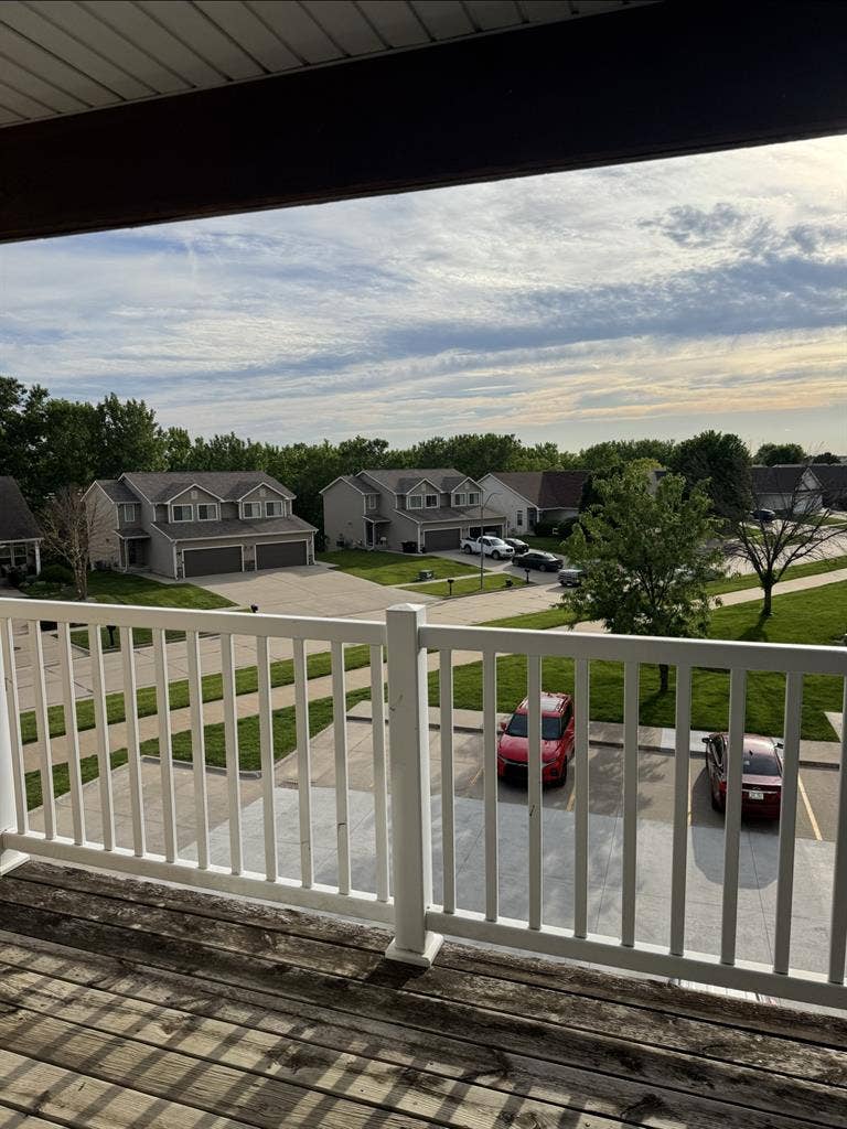 Looking for Roommate