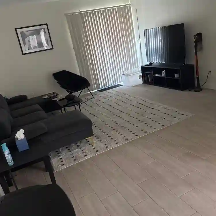 Room w/private bath!
