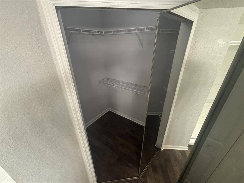 Looking for Roommate for