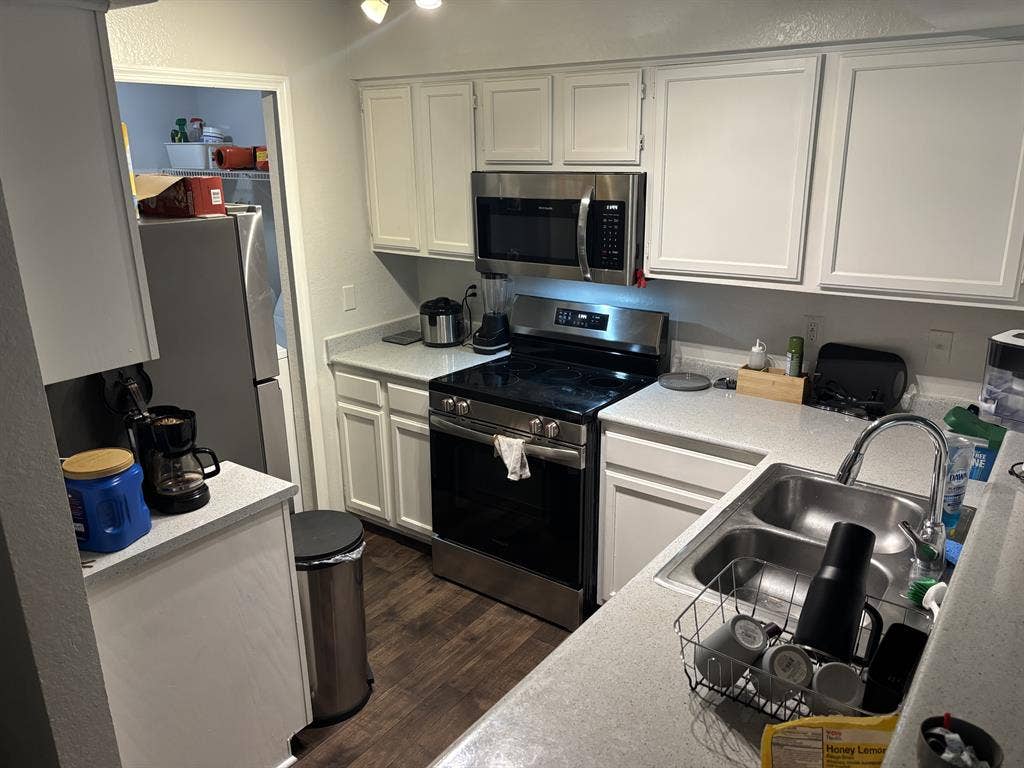 Looking for Roommate for