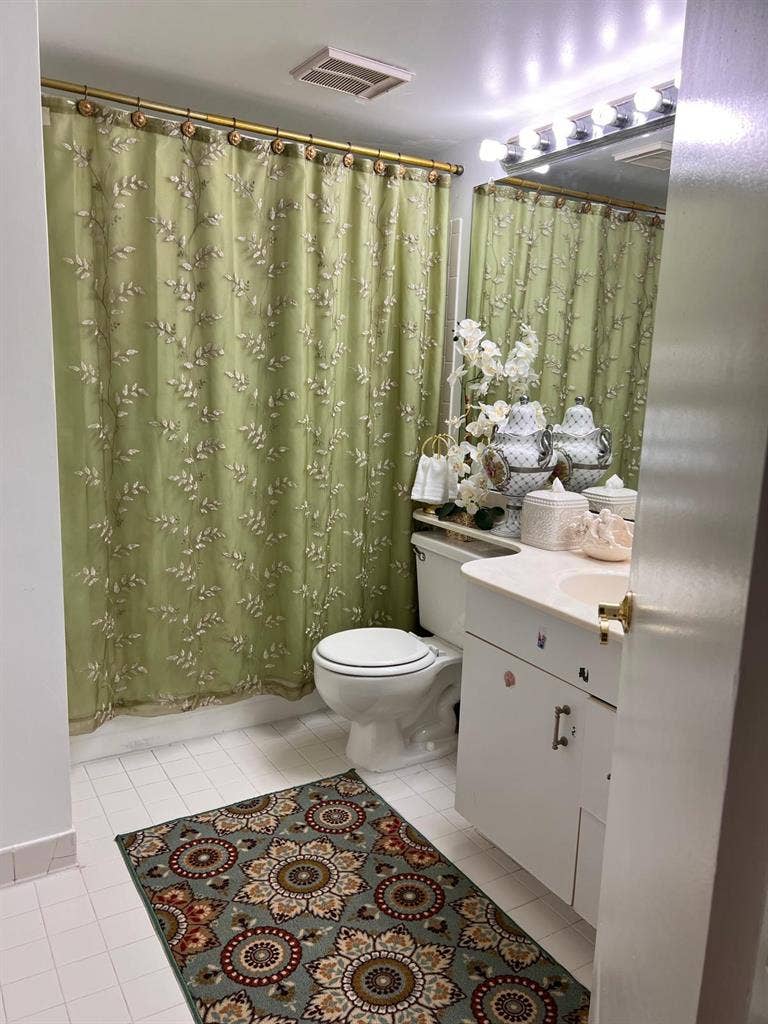 Large Room with Private Bathroom