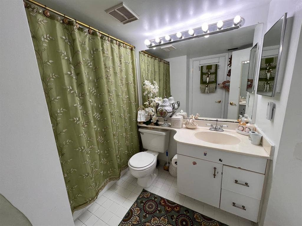 Large Room with Private Bathroom