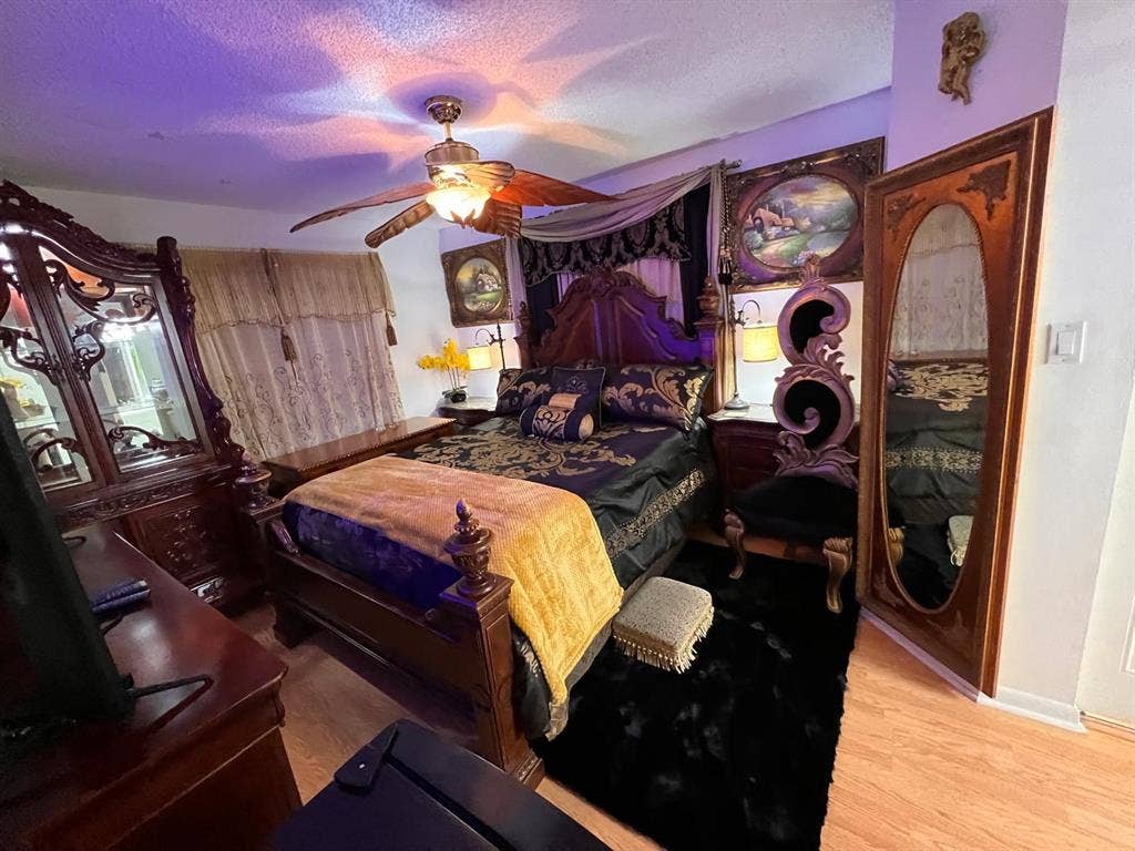 Large Room with Private Bathroom