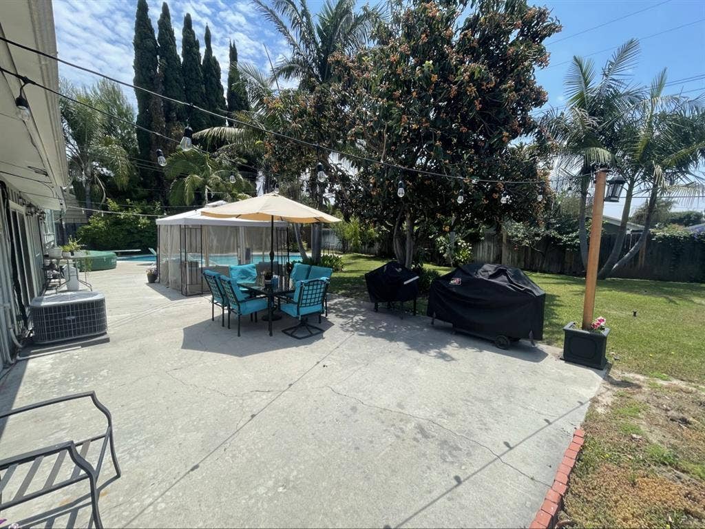 Private Furnished room in Orange!