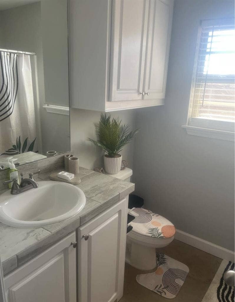 ROOM 4 RENT