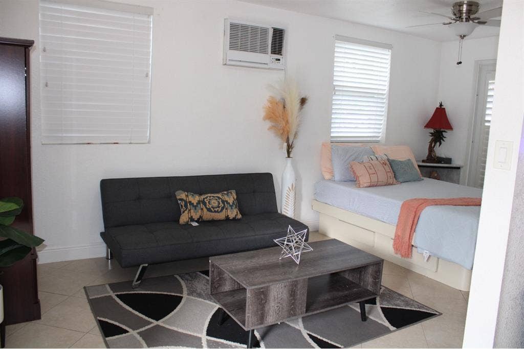 Stunning suite near hard rock!