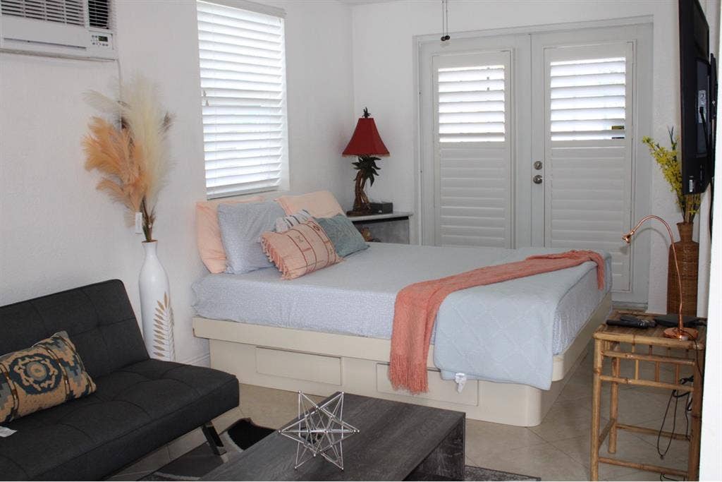 Stunning suite near hard rock!