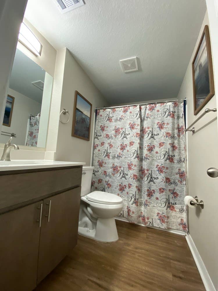 bedroom/bath 4 rent on golf course