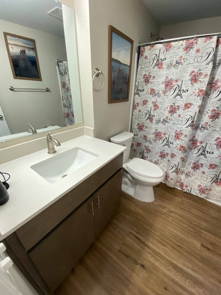 bedroom/bath 4 rent on golf course