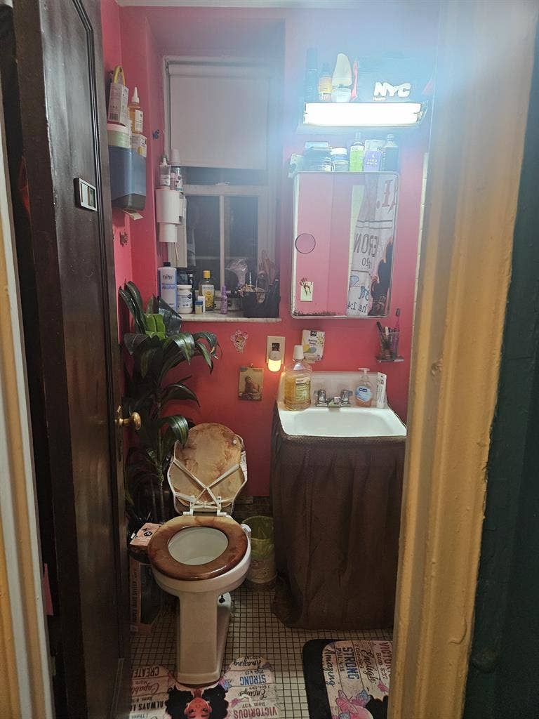 L.E.S. furnished 1 bedroom for rent
