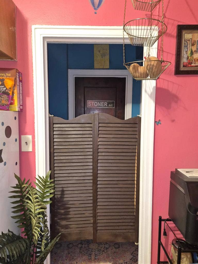 L.E.S. furnished 1 bedroom for rent