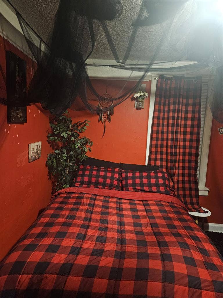 L.E.S. furnished 1 bedroom for rent