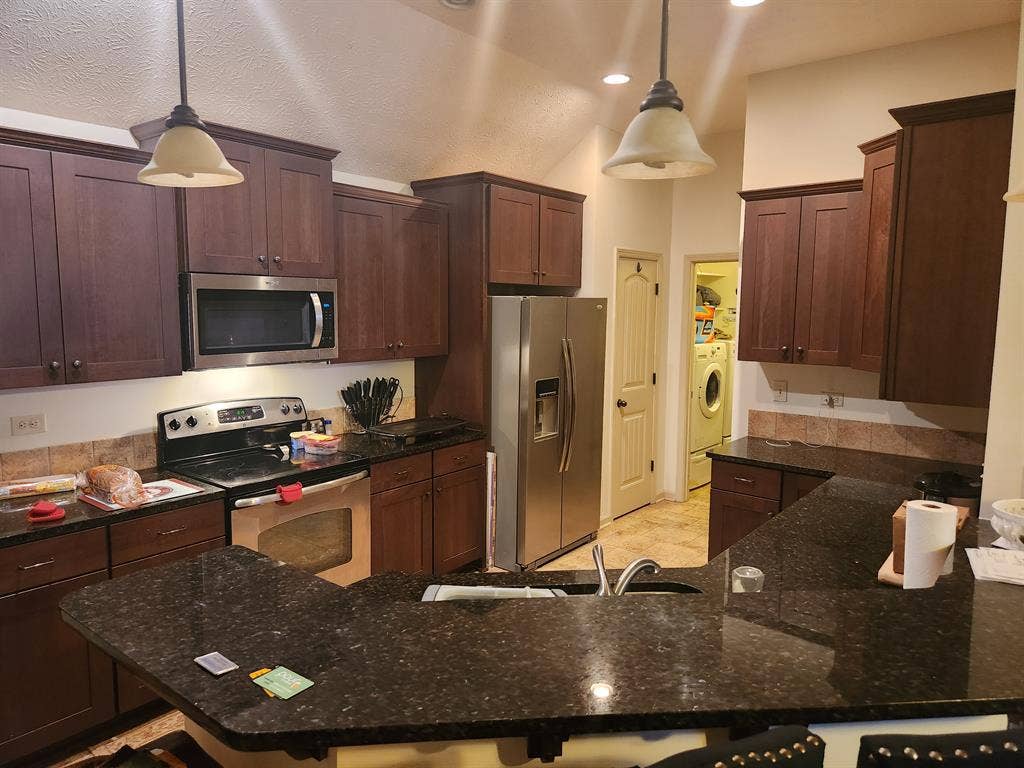 Room for rent in a 2000 SQ foot hom