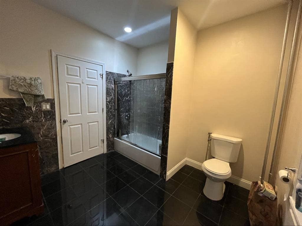 Four bed flat in Brighton
