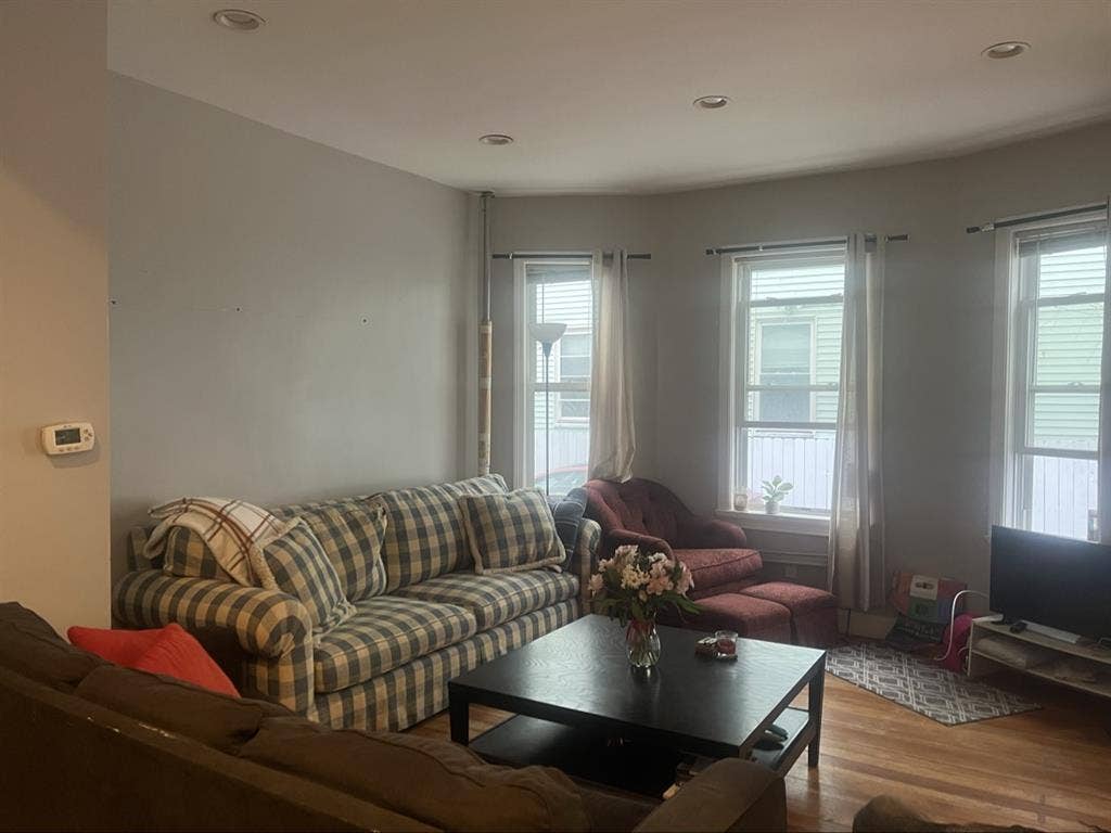 Four bed flat in Brighton