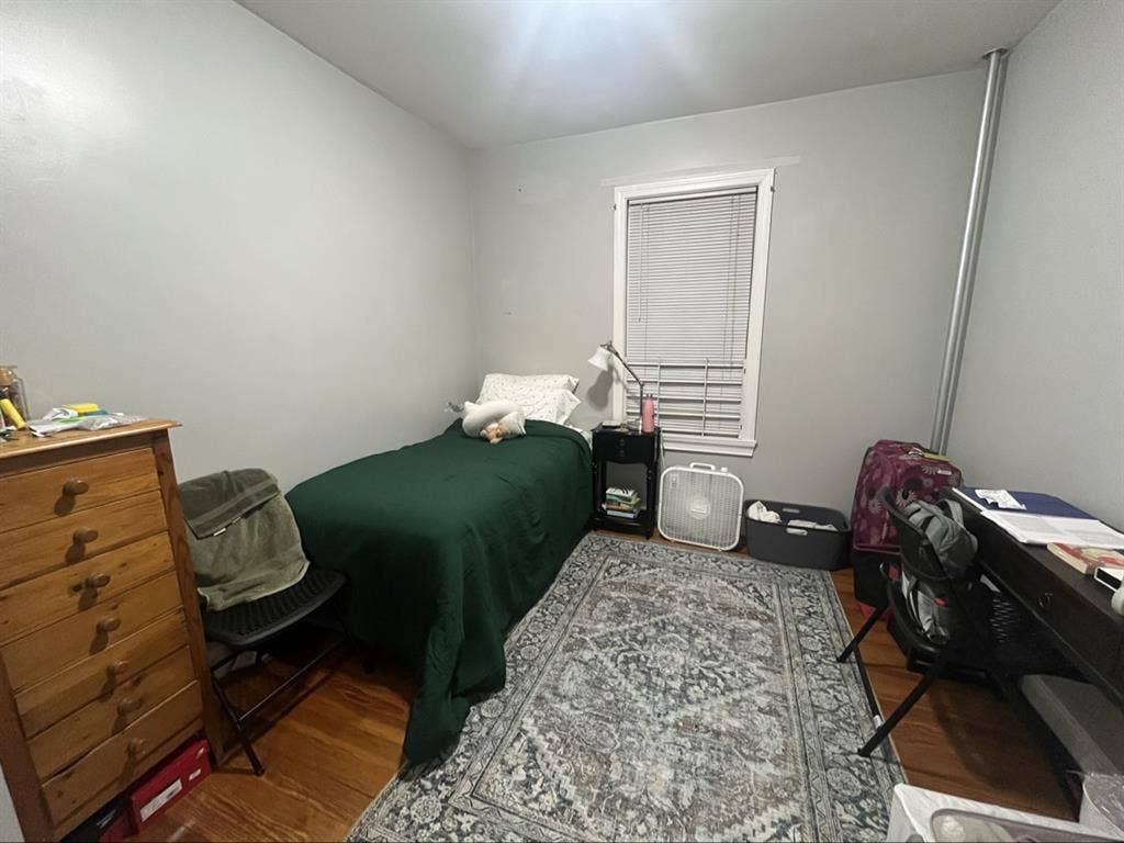 Four bed flat in Brighton