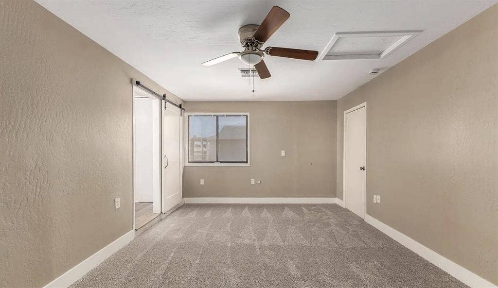 Private room in clean quiet home