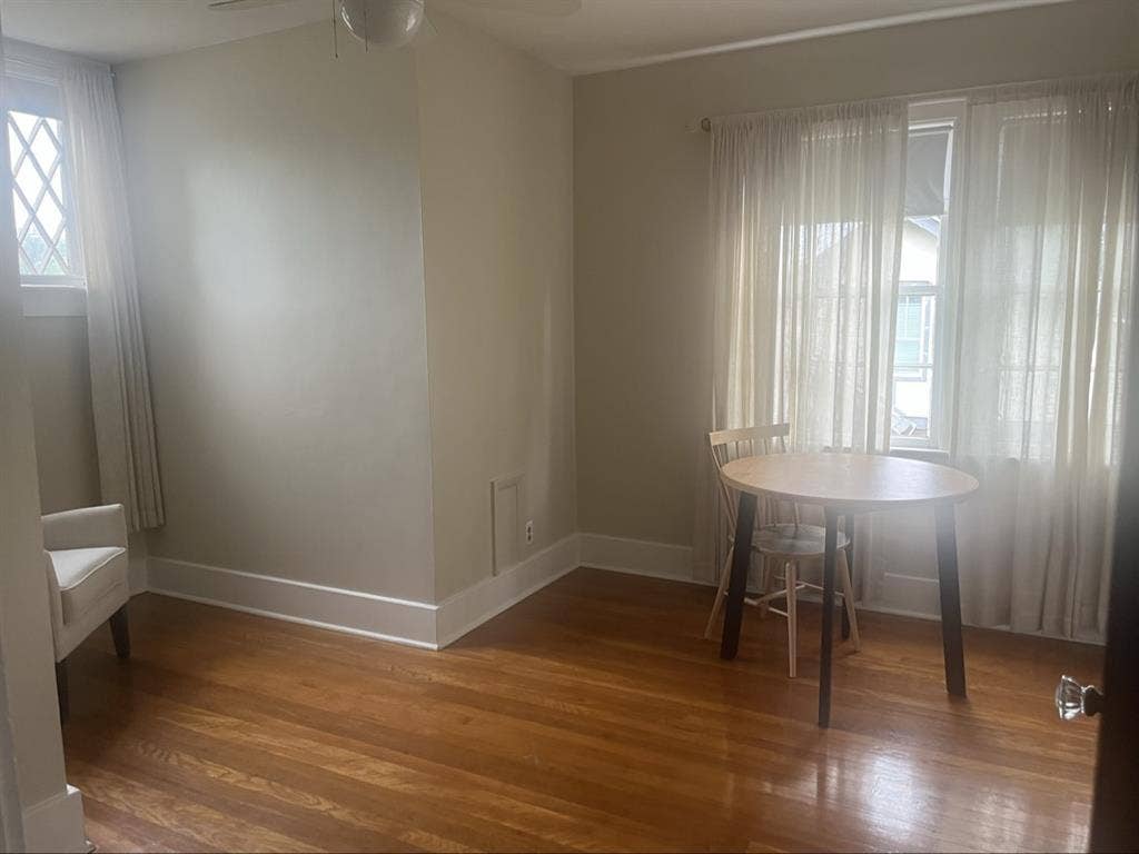 Suite for rent