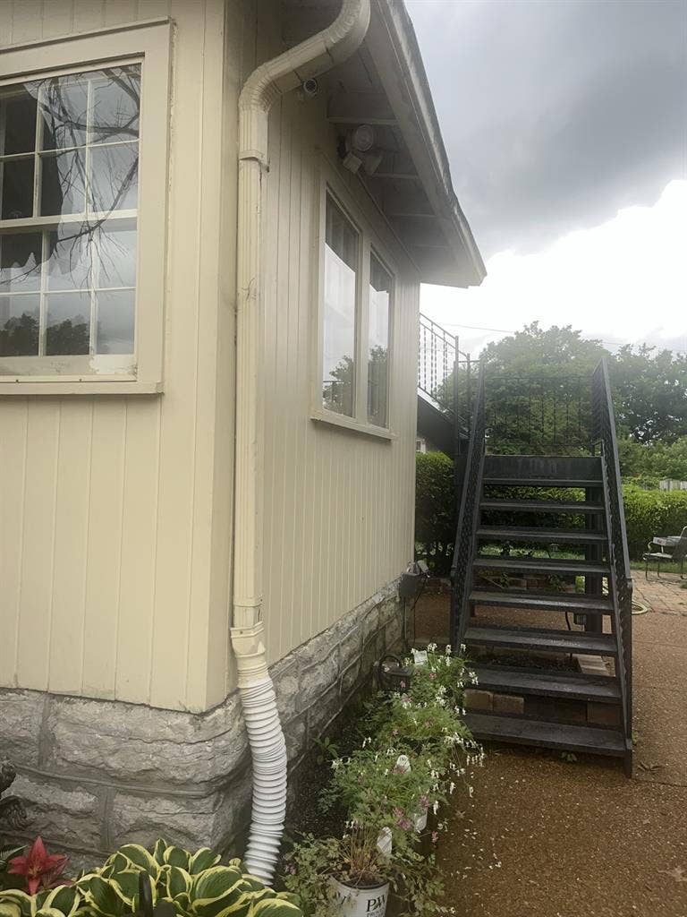 Suite for rent