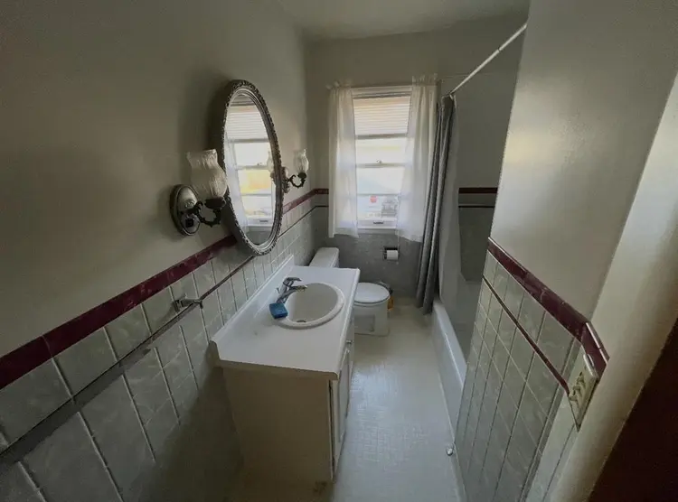 Room for rent near 72nd & Blondo!
