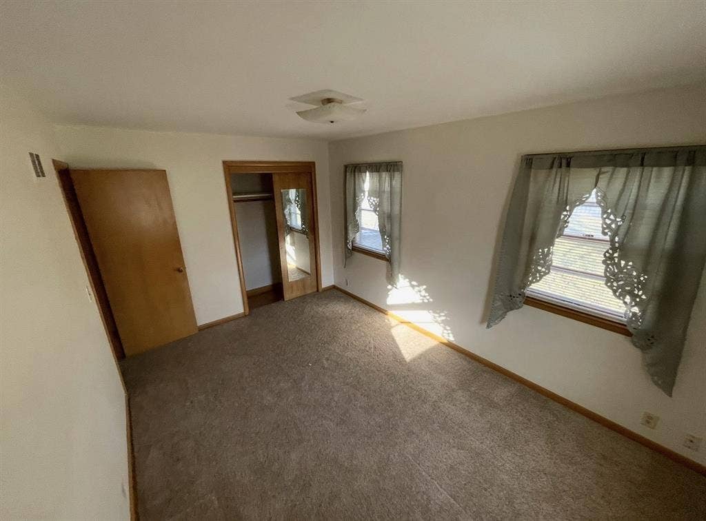 Room for rent near 72nd & Blondo!