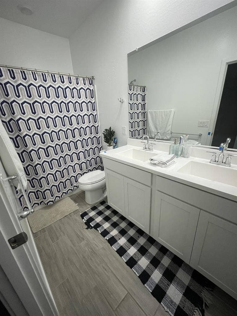 Furnished home for active adult 60+