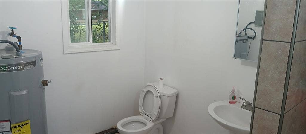 Se renta habitación compartida