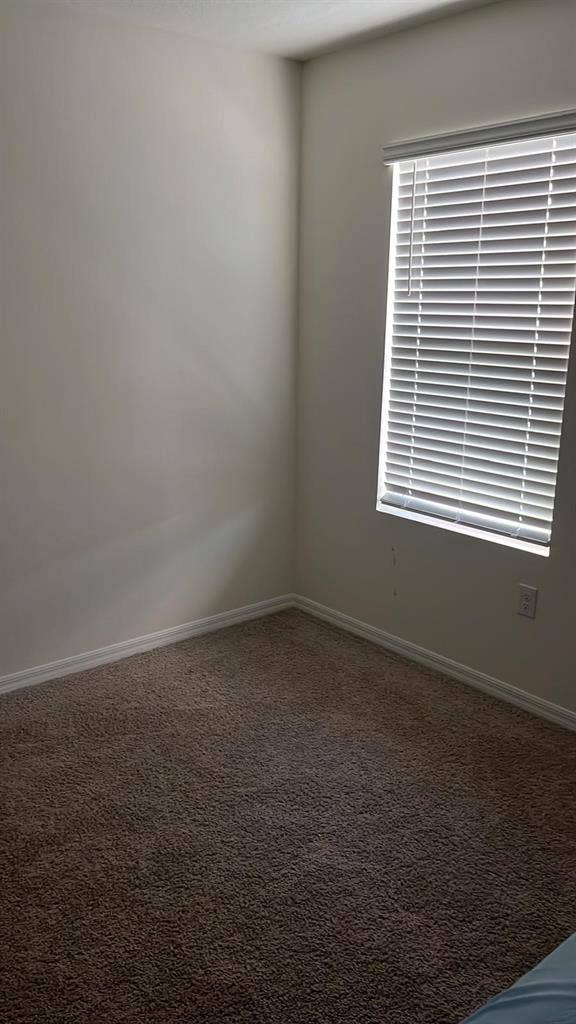 Room in 4 Bdrm w/ Gated Pool Access