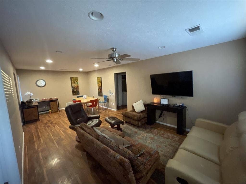 Room for rent- Downtown ABQ